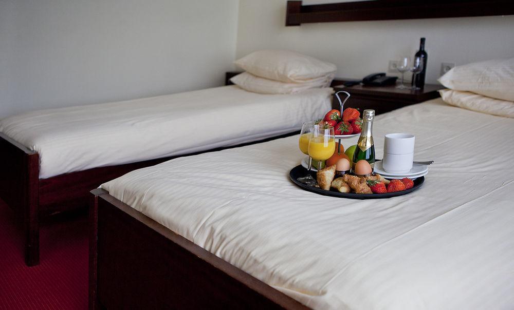 Hotel Restaurant Ruimzicht Zeddam Ngoại thất bức ảnh