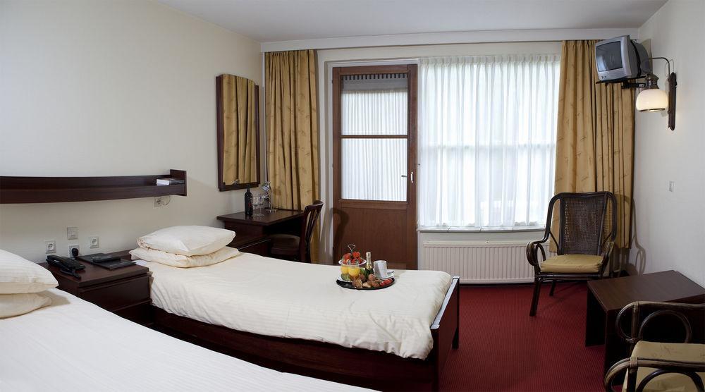 Hotel Restaurant Ruimzicht Zeddam Ngoại thất bức ảnh